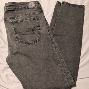 Size 14 - Regular - American Eagle - Super Stretch - Jegging